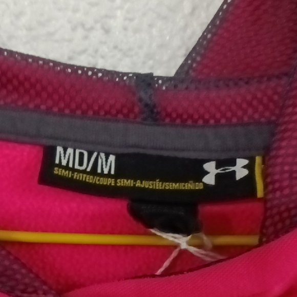 Under Armour Vibrant Pink Sweatshirt - Picture 3 of 4